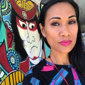 Meet your Posher, Halona